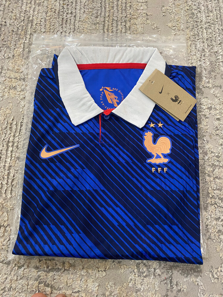  football t shirt/ football boots  - 10