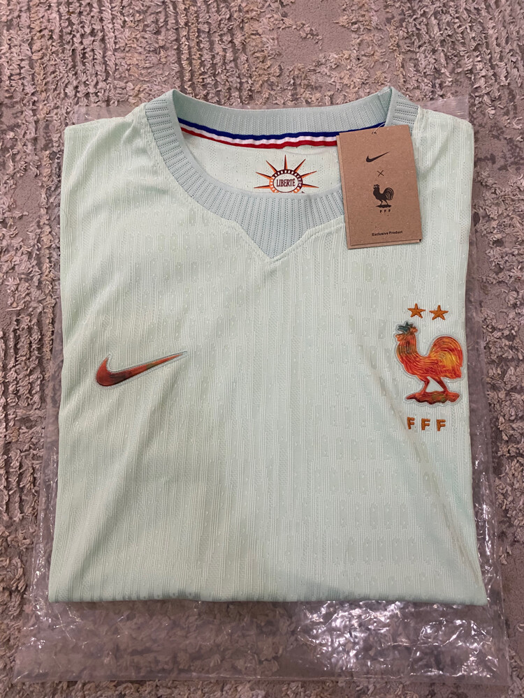  football t shirt/ football boots  - 9