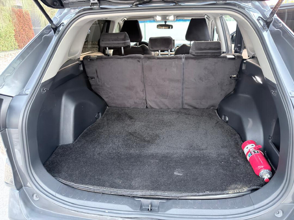2021 Toyota RAV4 — AWD | Excellent  - 13