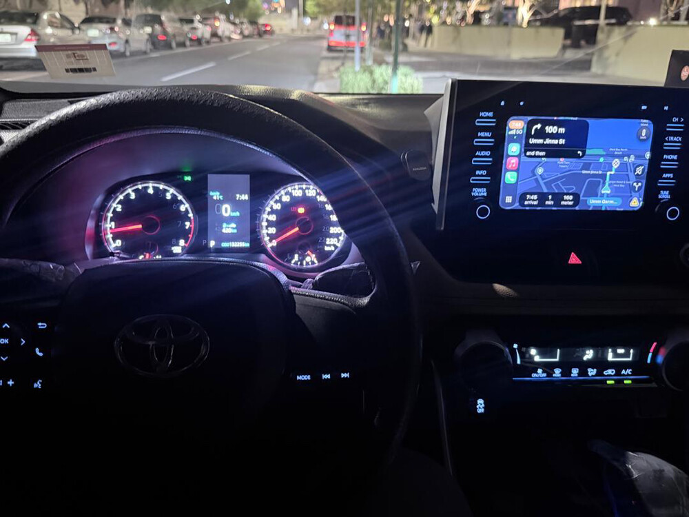 2021 Toyota RAV4 — AWD | Excellent  - 18
