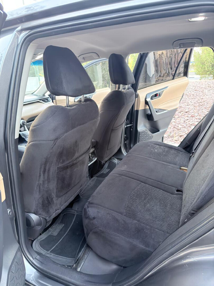 2021 Toyota RAV4 — AWD | Excellent  - 16