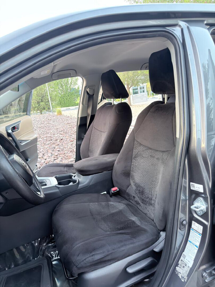 2021 Toyota RAV4 — AWD | Excellent  - 8