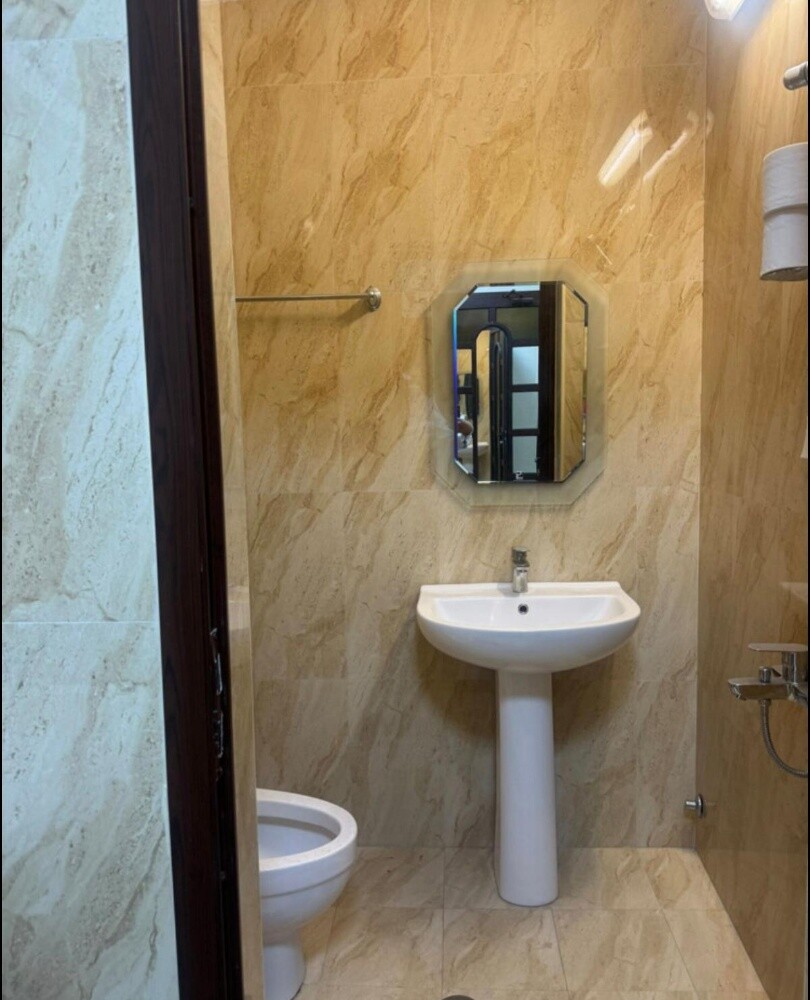 Service Villa in Al Duhail for rent - 2