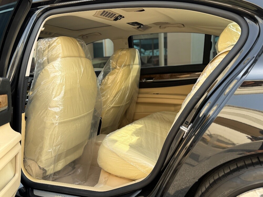 BMW 740Li low kms - 6