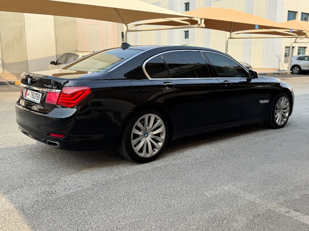 BMW 740Li low kms - 8