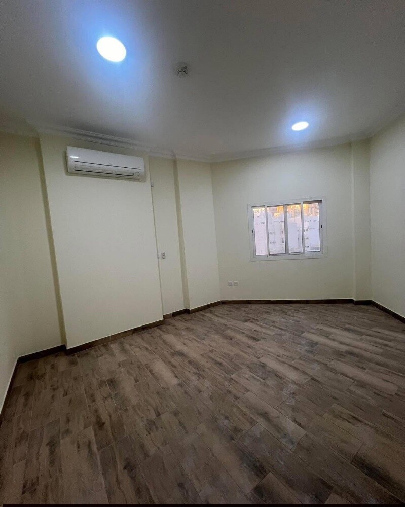 أعمال الدهان :33001657 - 3