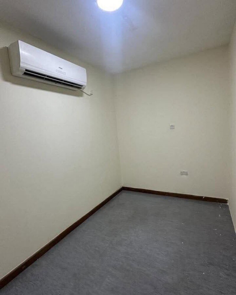 أعمال الدهان :33001657 - 4