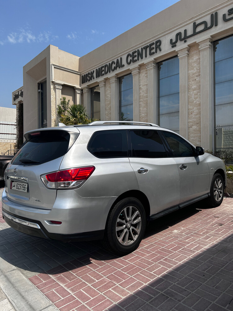 نيسان باثفايندر - 1