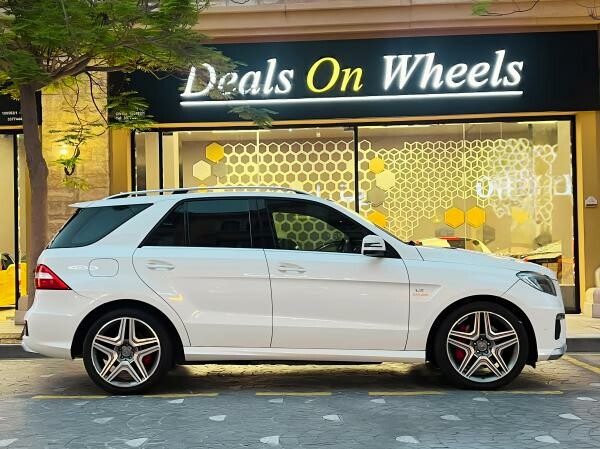 Mercedes Benz  ML63 AMG - 4