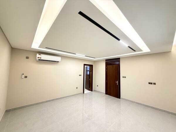 PREMIUM 6BR VILLA+LIFT & GARDEN - 3
