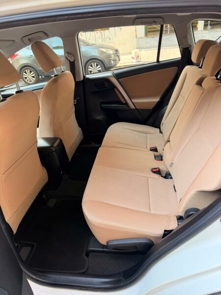 Toyota RAV4 2016 for Sale - 6
