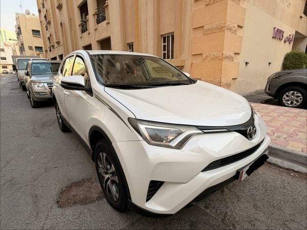 Toyota RAV4 2016 for Sale - 5