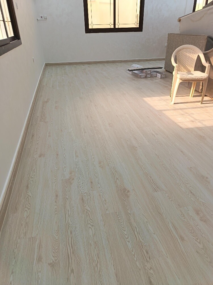 Zic zag parquet flooring. - 20