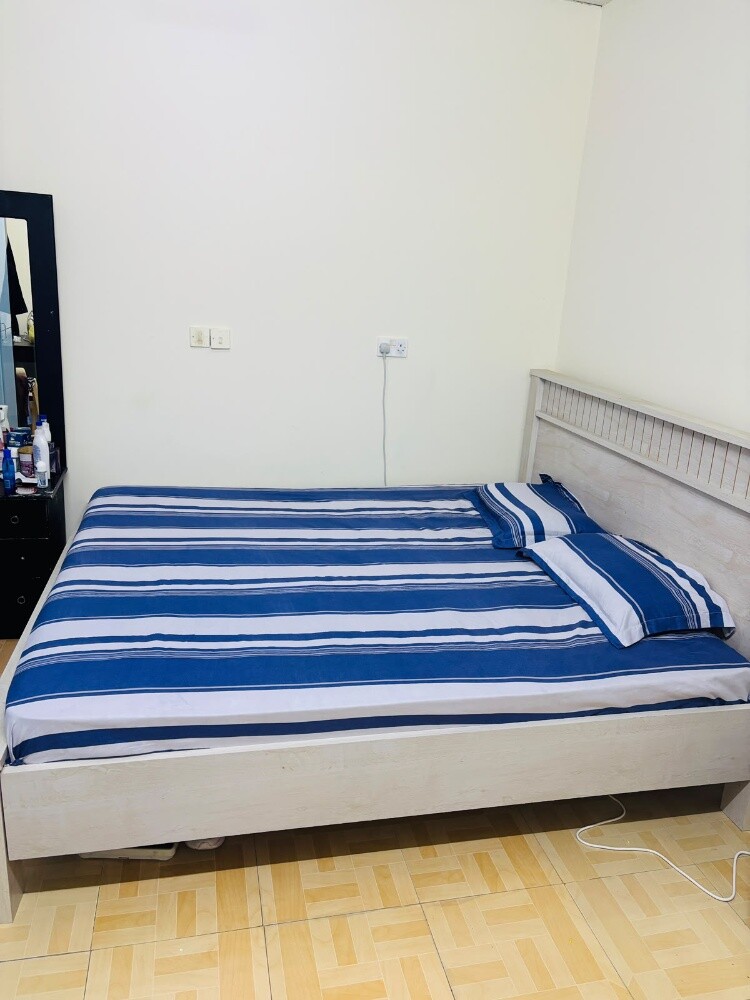 bed and matters and 3 door wardrob - 2