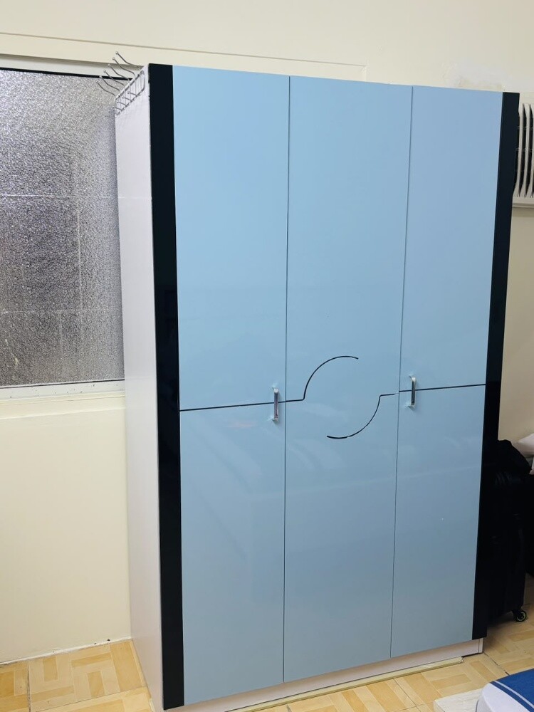 bed and matters and 3 door wardrob - 3