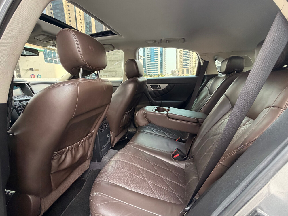 Infiniti QX 70 2019 - 11