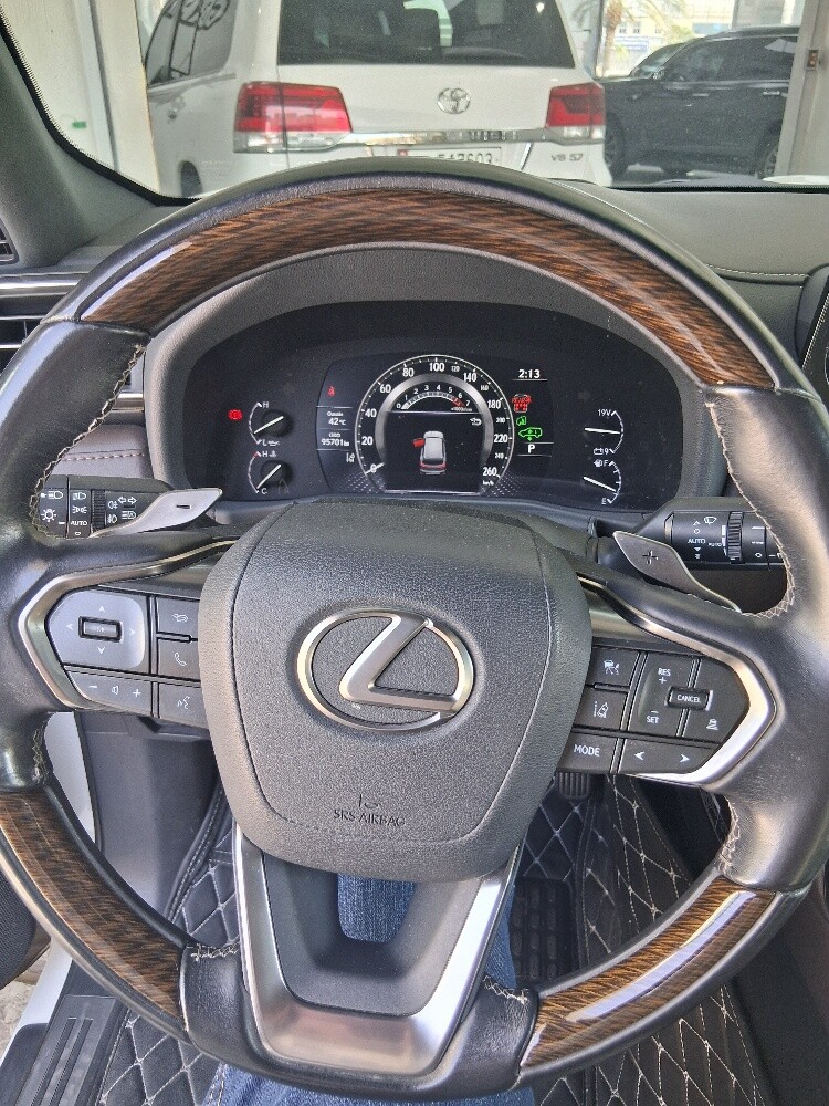 lexus luxury 1 - 4
