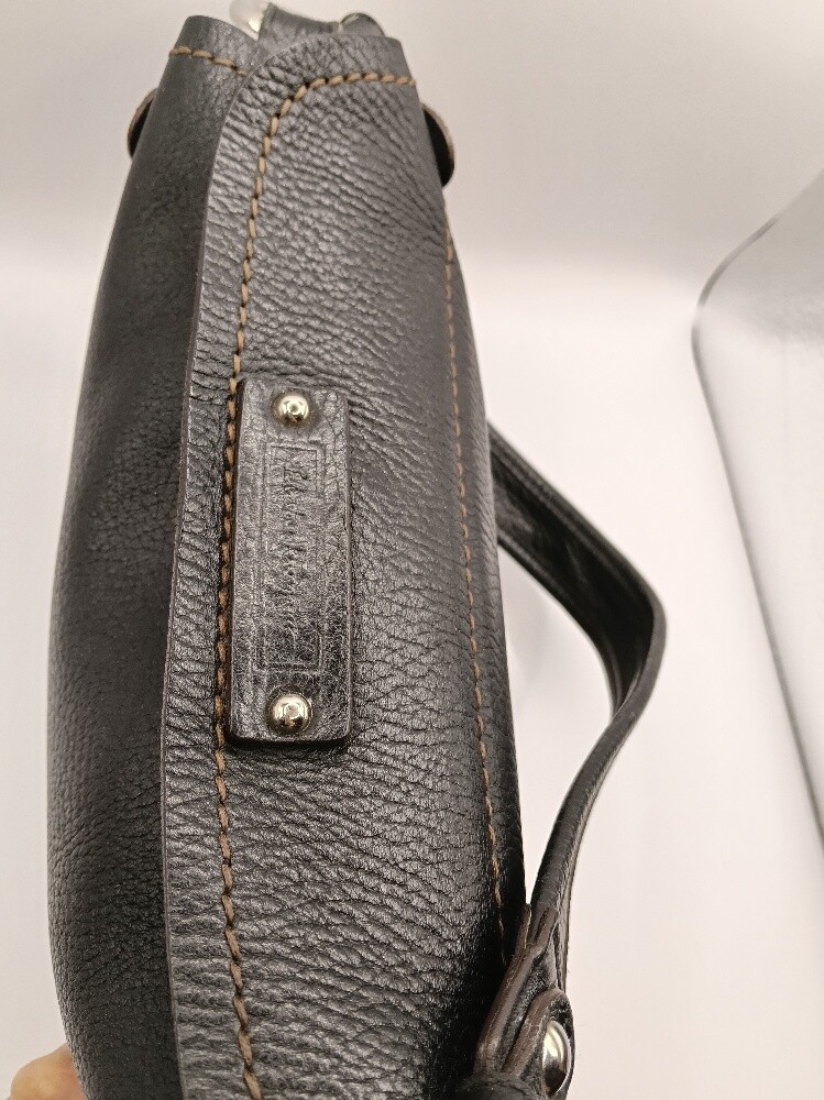 Salvatore Ferragamo Shoulder Bag - 6