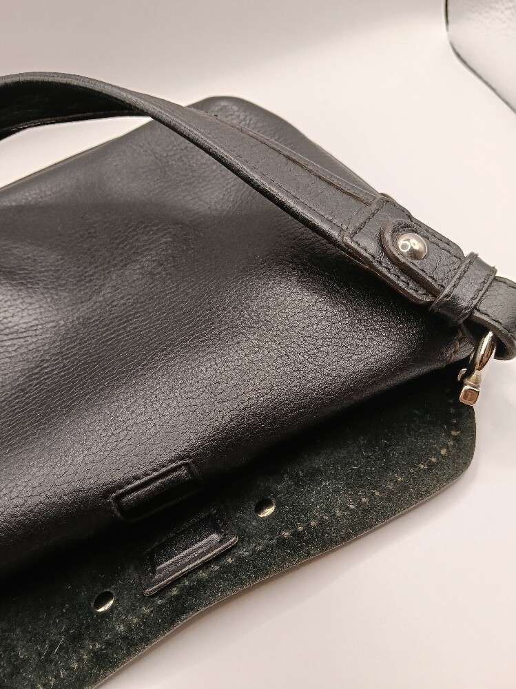 Salvatore Ferragamo Shoulder Bag - 8
