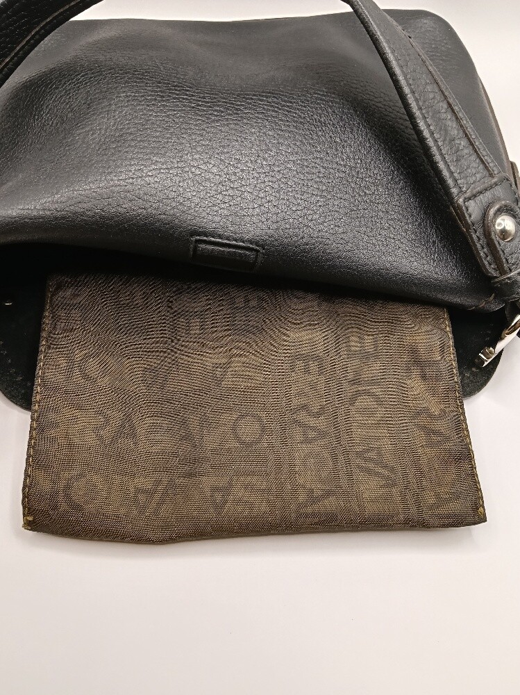Salvatore Ferragamo Shoulder Bag - 10