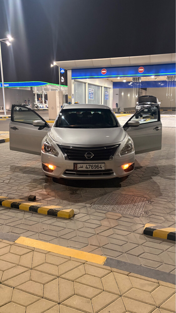 NISSAN ALTIMA - 1