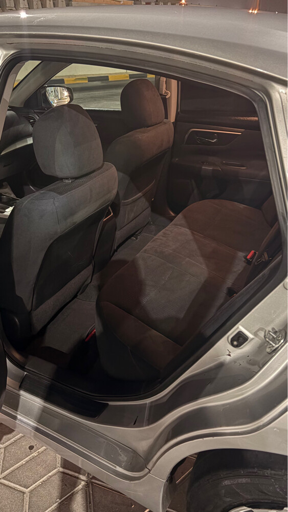 NISSAN ALTIMA - 8