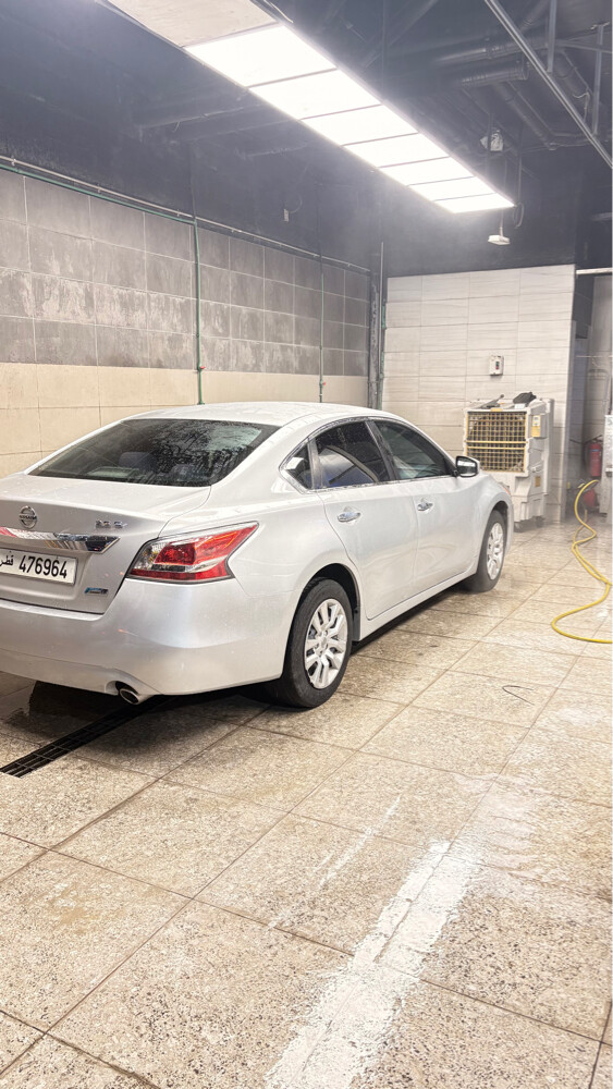 NISSAN ALTIMA - 10