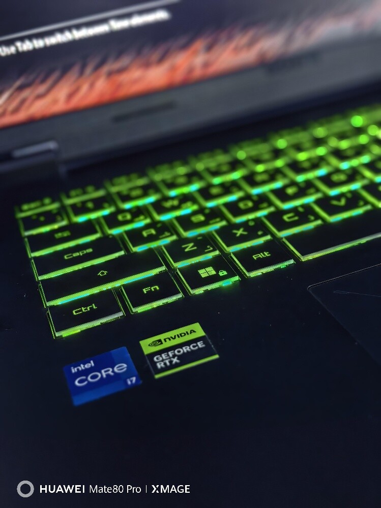 GIGABYTE A16 I7 13/16GB/RTX 5070 GA - 6