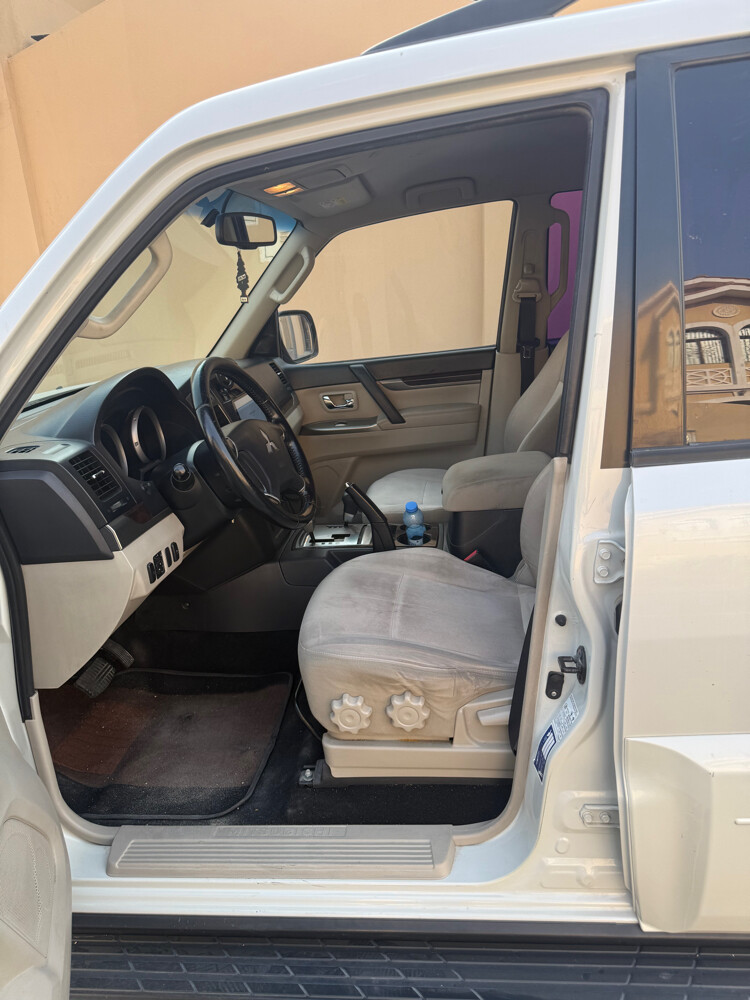 Pajero 2017 For Sale Low Millage 1 - 4