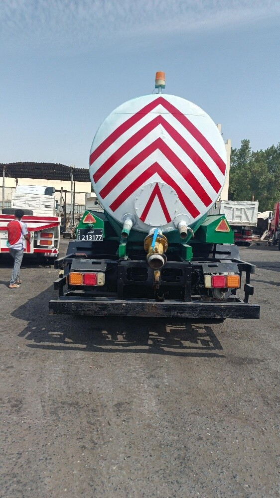 tanker - 3