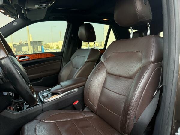 2014 Mercedes-Benz ML500 V8 - 10