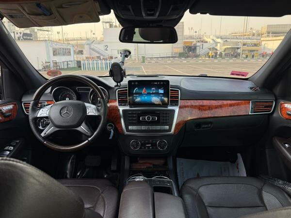 2014 Mercedes-Benz ML500 V8 - 7