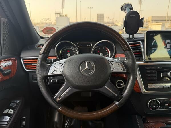 2014 Mercedes-Benz ML500 V8 - 6