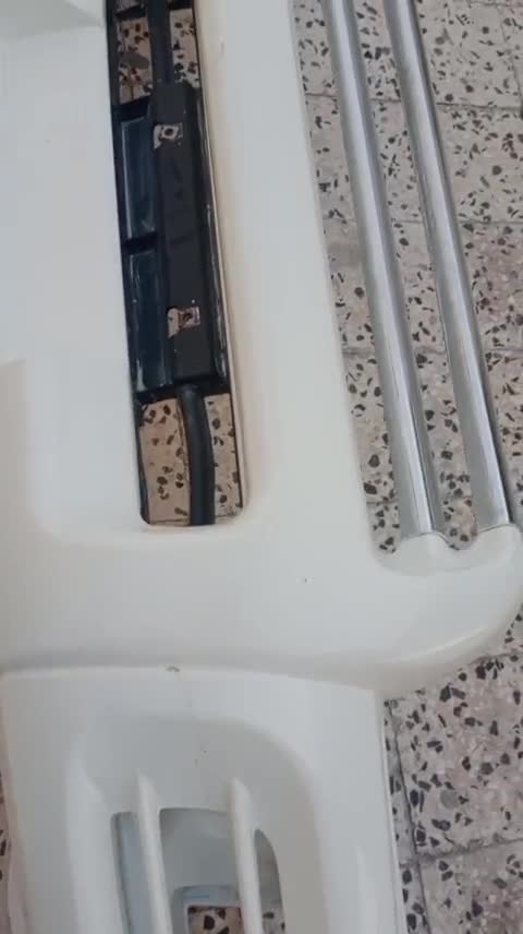 LC 98-2007 Bumper with unique Guard - 9