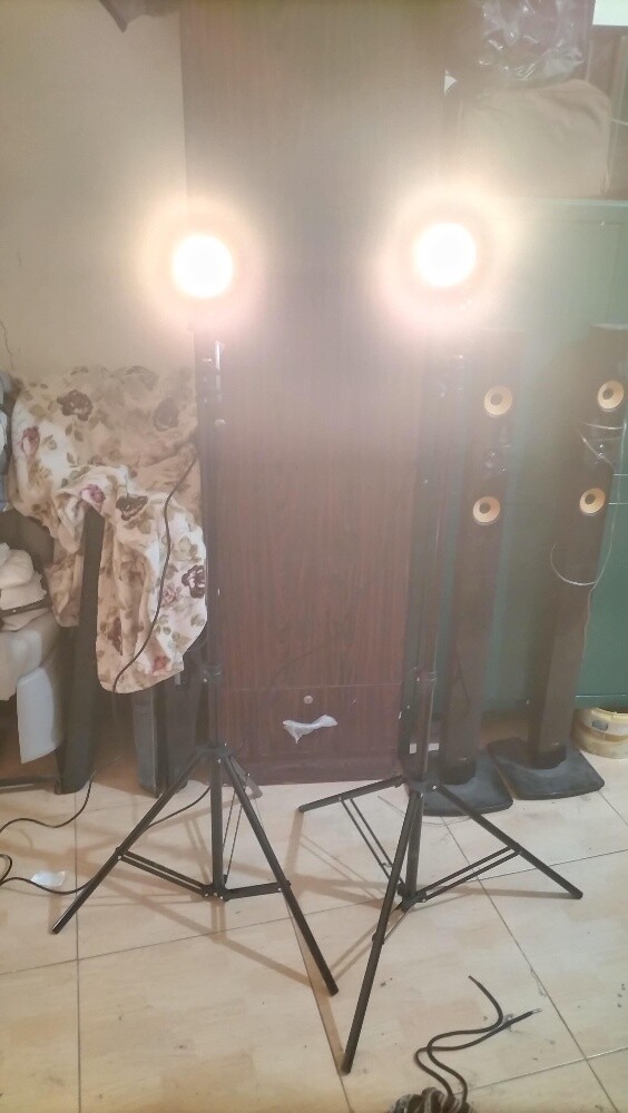 Professiona Studio Lighting & Phot - 2