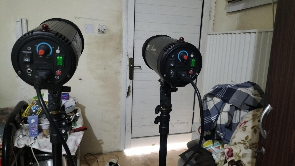Professiona Studio Lighting & Phot - 4