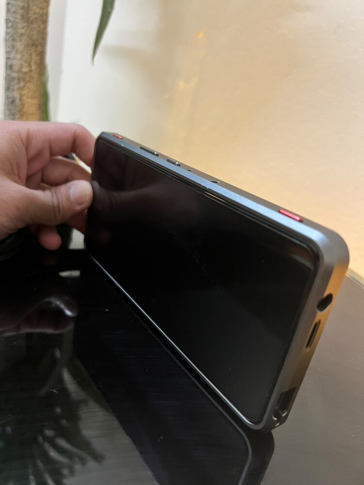 Asus ROG Phone 8 Pro - 9