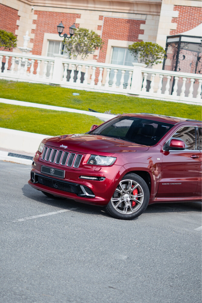 Jeep Grand Cherokee SRT  - 10