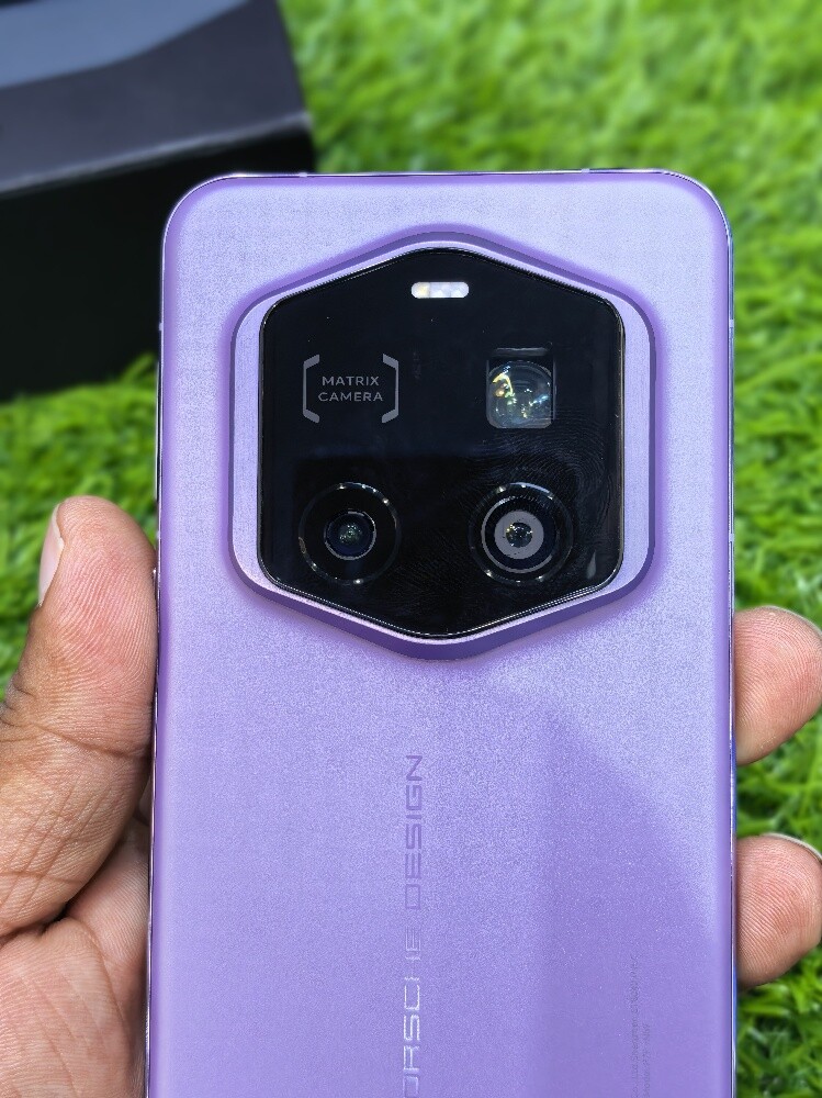 HONOR Magic7 RSR Porsche Design - 5