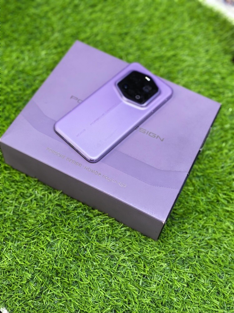 HONOR Magic7 RSR Porsche Design - 6