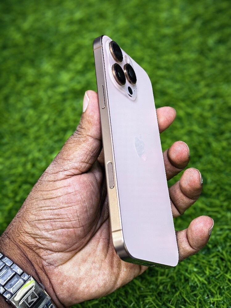 iPhone 16 Pro Max 256gb - 2