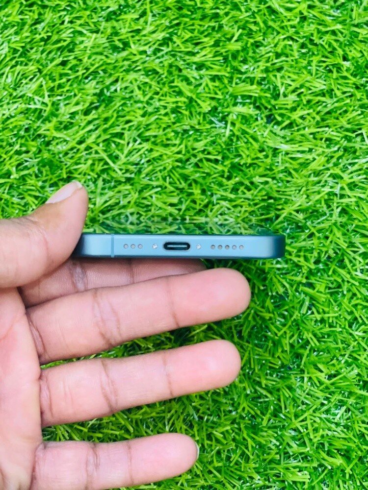 iPhone 16 128GB  Sale or Swap - 4