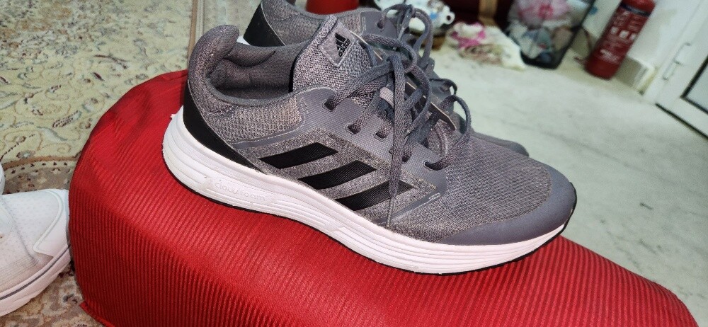 addidas shoes siz 45 - 2