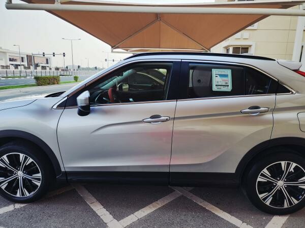 2020 Eclipse cross 2.0L Lady owned - 7
