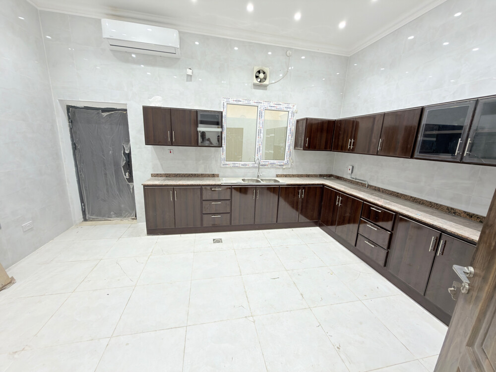Brand-New Villa for Rent Al Thumama - 5