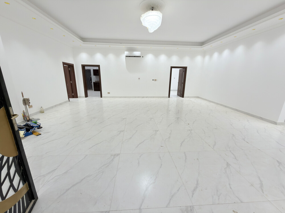 Brand-New Villa for Rent Al Thumama - 3