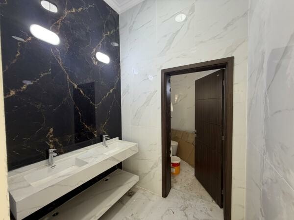 BRAND NEW VILLA |  AL THUMAMA  9BR - 8