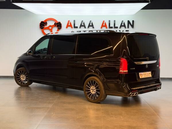 Mercedes-Benz V-Class 250 2024 - 4