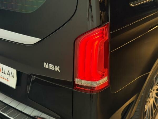Mercedes-Benz V-Class 250 2024 - 6