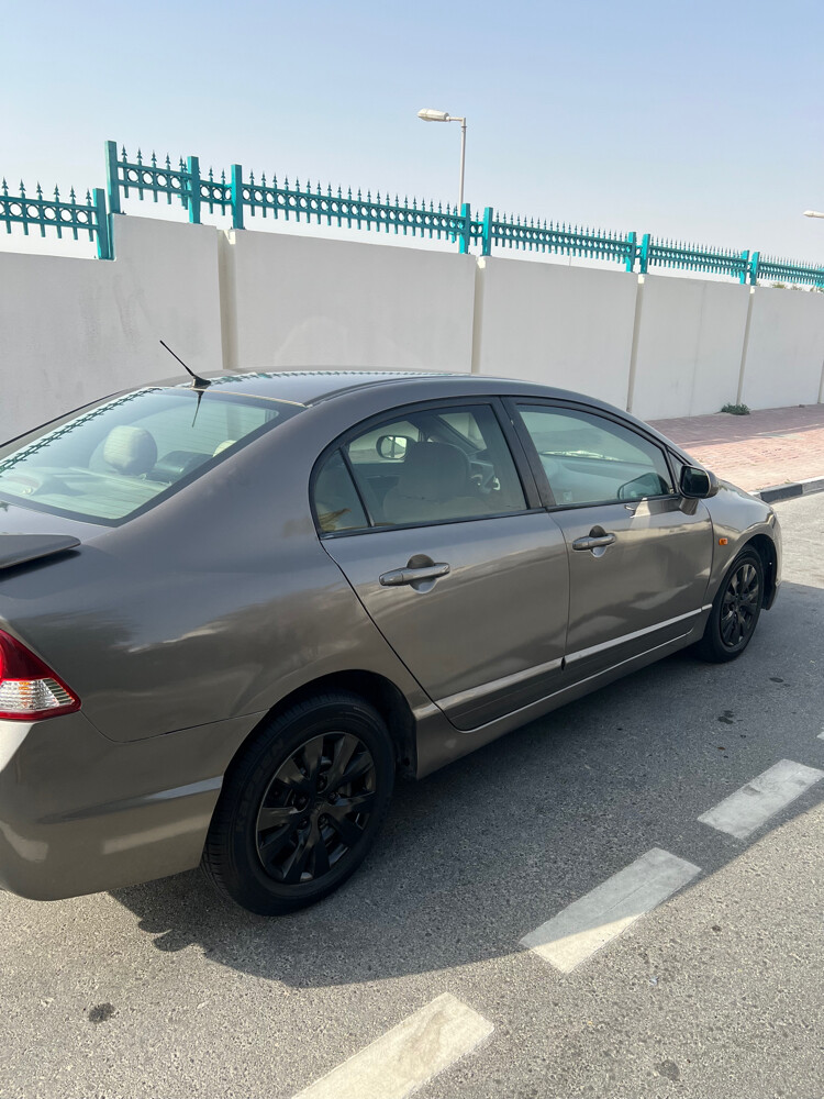 HONDA CIVIC - 6